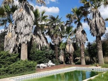 Excelente casa quinta sobre lote de 6615 mts2