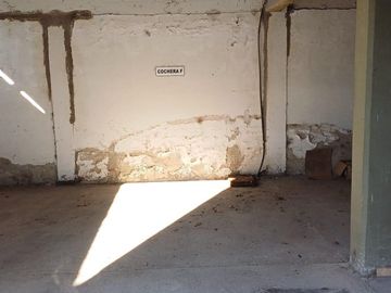 VENTA: SEMIPISO  2 DORM C/BALCON Y COCHERA - APTO A CREDITO - AREA CENTRO SUR - NQN CAP.