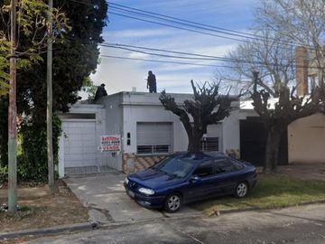 Casa en venta - 1 Dormitorio 1 Baño - 187mts2 - Quilmes