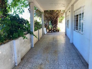 Casa en venta - 1 Dormitorio 1 Baño - 187mts2 - Quilmes