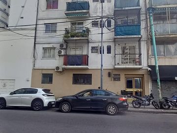 Oportunidad! Departamento 2 amb con patio en Floresta
