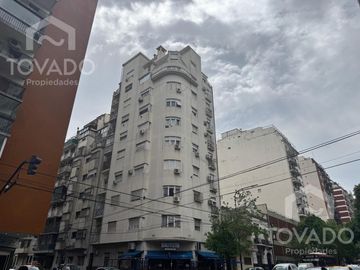 3 Ambientes en Piso Alto en Almagro!