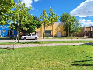 En venta, Terreno Apto Desarrollo, Zona Centro, Contralmirante Cordero.