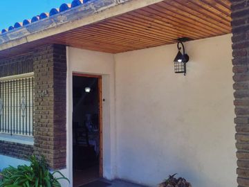 Casa en Luis Guillon