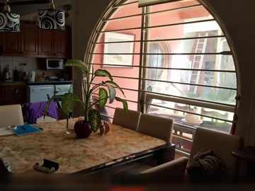 Casa en venta - 3 Dormitorios 3 Baños - 210mts2 - Ituzaingo