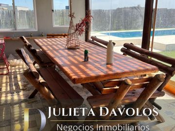 Casa en venta / alquiler en San Sebastián Área 13