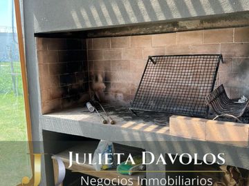 Casa en venta / alquiler en San Sebastián Área 13