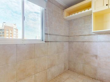 56 entre 9 y 10 La Plata- Departamento de 3 Dormitorios  con Cochera cubierta en VENTA