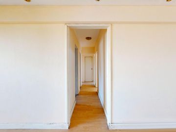 56 entre 9 y 10 La Plata- Departamento de 3 Dormitorios  con Cochera cubierta en VENTA