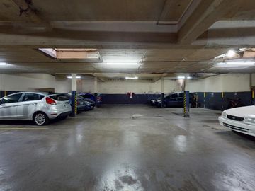 56 entre 9 y 10 La Plata- Departamento de 3 Dormitorios  con Cochera cubierta en VENTA