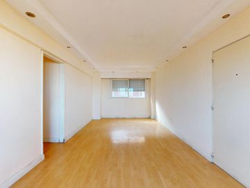 56 entre 9 y 10 La Plata- Departamento de 3 Dormitorios  con Cochera cubierta en VENTA