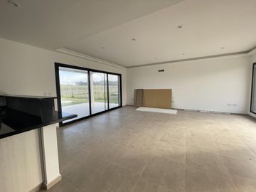 OPORTUNIDAD!!! Casa en venta en Haras Santa Maria - Molino Sur