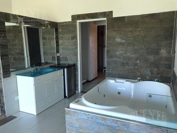 Casa en Venta o en Alquiler - St. Thomas Sur - Canning - Esteban Echeverría