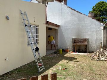 Casa en venta - 2 Dormitorios 1 Baño - 380Mts2 - San Clemente del Tuyú