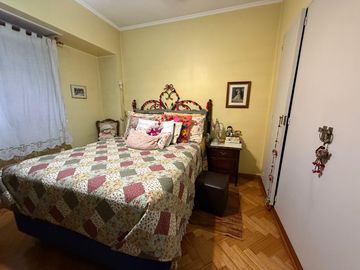 Departamento en  venta de 4 ambientes con dos baños, Torres prefectura- Wilde