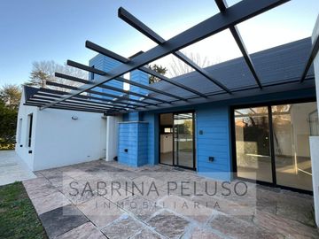 Casa en venta en Country Club  Banco Provincia