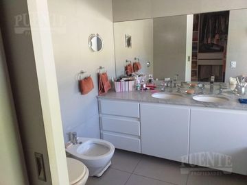 Casa en Venta en Saint Thomas Sur - Toda en Planta Baja