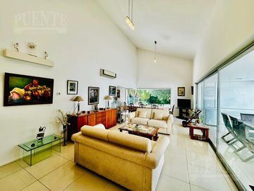 Casa en Venta en Saint Thomas Sur - Toda en Planta Baja