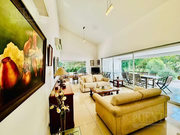 Casa en Venta en Saint Thomas Sur - Toda en Planta Baja