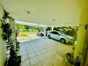 Casa en Venta en Saint Thomas Sur - Toda en Planta Baja