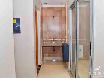 Casa en venta de 3 dormitorios c/ cochera en Vía Aurelia