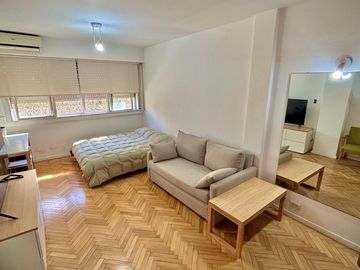 VENTA LUMINOSO DEPTO 2 AMB MONSERRAT RECICLADO