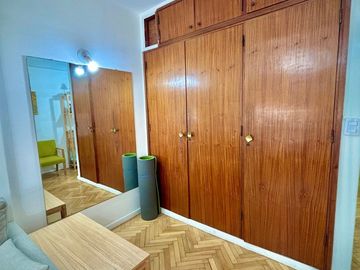 VENTA LUMINOSO DEPTO 2 AMB MONSERRAT RECICLADO