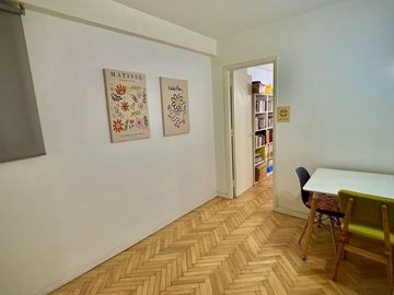 VENTA LUMINOSO DEPTO 2 AMB MONSERRAT RECICLADO