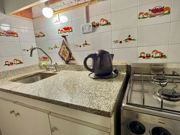 VENTA LUMINOSO DEPTO 2 AMB MONSERRAT RECICLADO