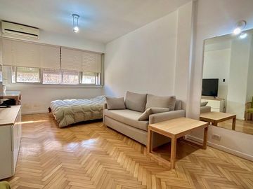 VENTA LUMINOSO DEPTO 2 AMB MONSERRAT RECICLADO