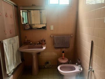 VENTA PH A RECICLAR CON LOCAL , BALVANERA