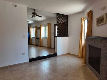 CASA EN VENTA  VILLA RIVERA INDARTE CON PILETA