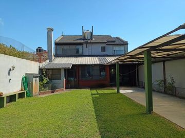 Casa en venta - 4 Dormitorios 6 Baños - San Clemente del Tuyú