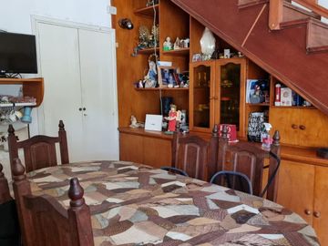 Casa en venta - 4 Dormitorios 6 Baños - San Clemente del Tuyú