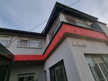 Casa en venta - 4 Dormitorios 6 Baños - San Clemente del Tuyú