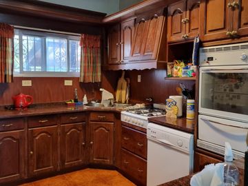 Casa en venta - 4 Dormitorios 6 Baños - San Clemente del Tuyú