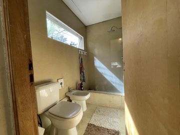 Casa a la venta- Barrio Cerrado- Paso Del Rey