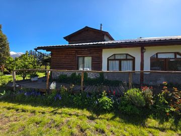 HOSTERÍA EN VENTA EN LOS CIPRESES, CHUBUT – Patagonia Argentina