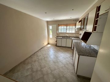 Chalet en José C. Paz