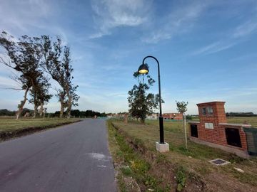 Lote. En Casonas del Haras. Oportunidad. Barrio Privado.