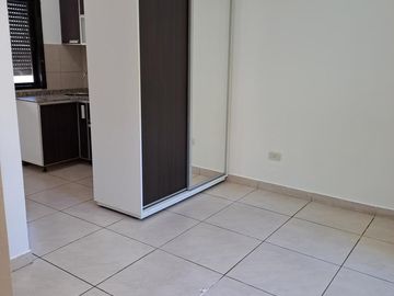 VENTA LINDO MONOAMBIENTE CON BALCON AL FRENTE