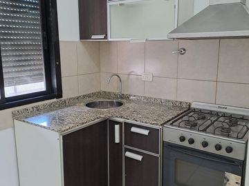 VENTA LINDO MONOAMBIENTE CON BALCON AL FRENTE