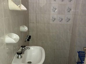 COMODO TRIPLEX A DOS CUADRAS DEL MAR