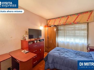 Viví con independencia en un PH con terraza al frente y sol todo el dia!