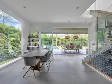 Venta Casa en Campo Chico de 5 ambientes con Pileta y lote de 600 m2