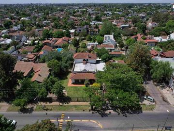 CASA VENTA 4 AMBIENTES CASTELAR NORTE