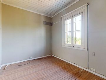 CASA VENTA 4 AMBIENTES CASTELAR NORTE