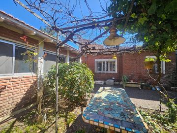 VENTA CASA 4 AMB- ITUZAINGO NORTE