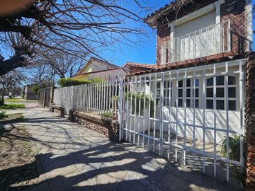 VENTA CASA 4 AMB- ITUZAINGO NORTE