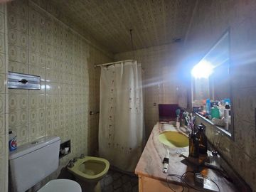 VENTA CASA 4 AMB- ITUZAINGO NORTE